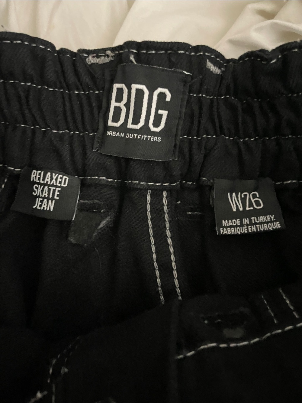 BDG Relaxed Skate Jean Denim Contrast Stitch W26 Streetwear - Picture 2 of 12